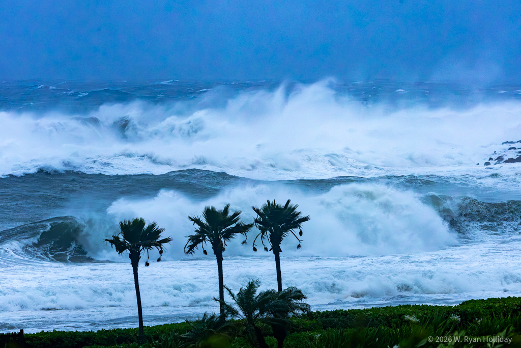 Waves during Hurricane Lowell